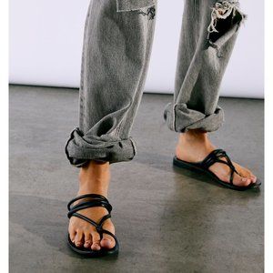 🆕 NWT Free People Kayla Soft Strappy Sandals / Black